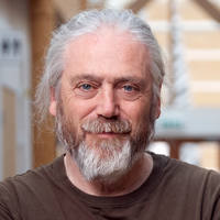 Portrait photo of a man